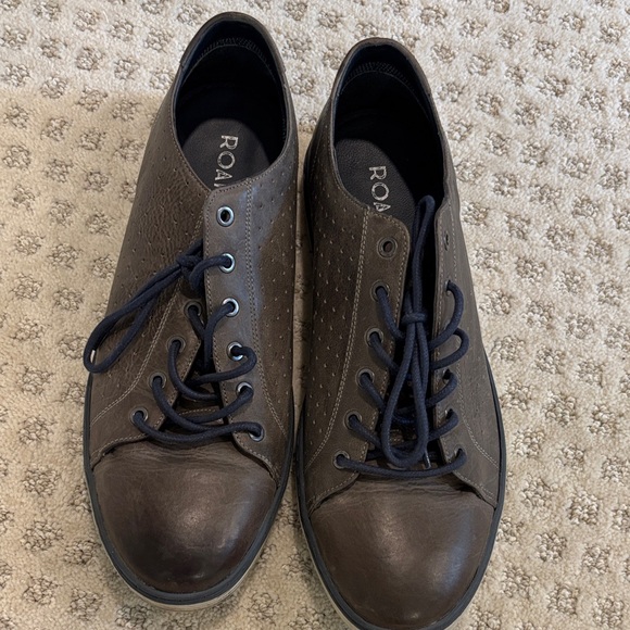 ROAM Men's Brown Leather Sneakers - Picture 1 of 4
